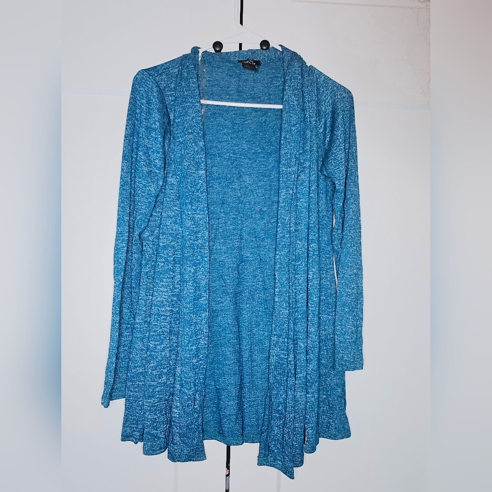 Teal cardigan Rue 21 never worn size MEDIUM